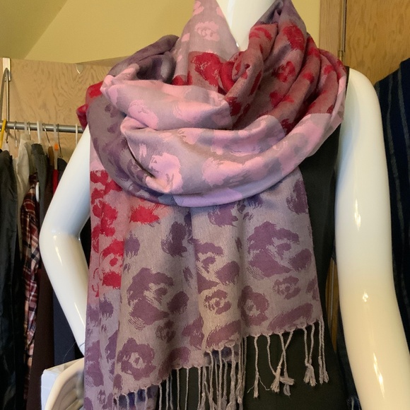 Beautiful Pashmina  scarf - Picture 1 of 5